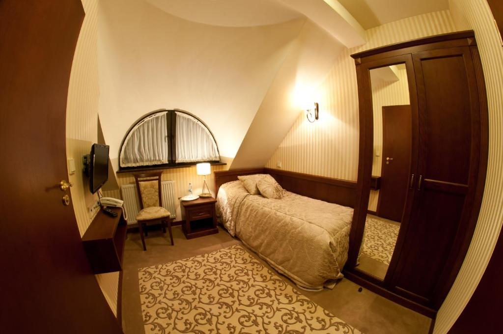 Dwor Kresowy Hotel Radymno Ruang foto
