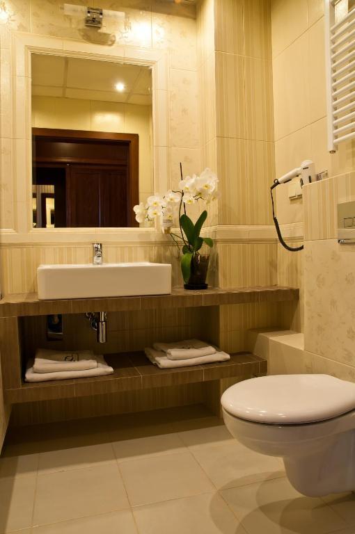 Dwor Kresowy Hotel Radymno Ruang foto