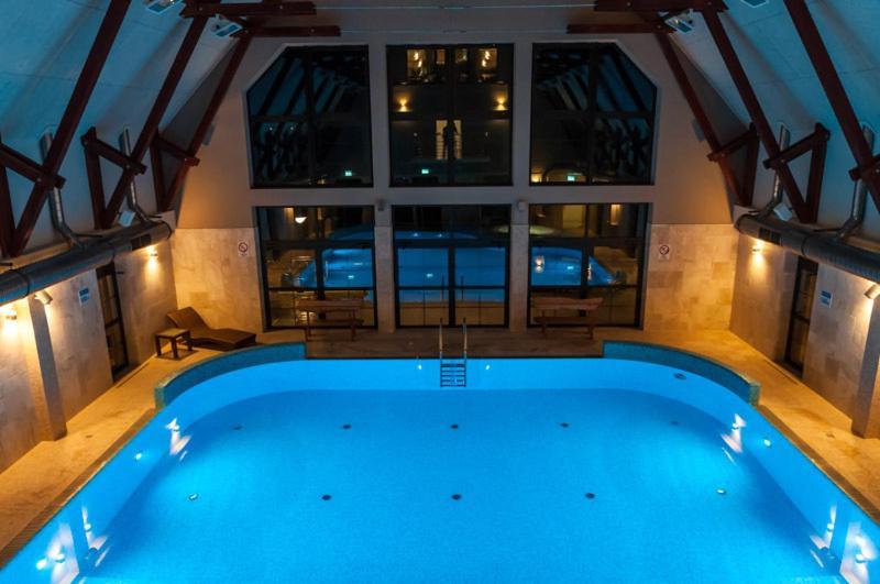 Dwor Kresowy Hotel Radymno Bagian luar foto